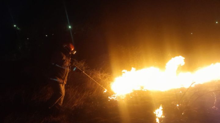 Incendio consume tres hectáreas de pastizal en Apodaca