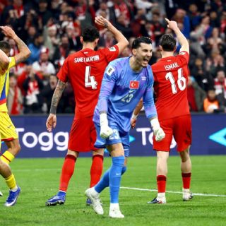 Turquía elimina a Rumania en Repechaje europeo y se pone a una victoria del Mundial 2026