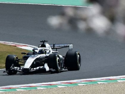 GP de Japón: Sufre Sergio Pérez contacto con Albon y termina en lugar 19 en la P1