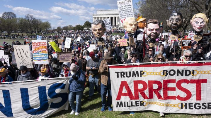 Miles marchan contra Trump por guerra en Irán y ICE