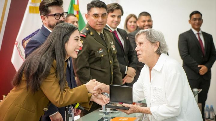General Zuazua cumple 163 años y alcaldesa reconoce a ciudadanos ejemplares
