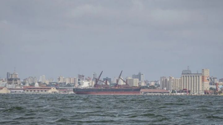 Venezuela emite nuevos contratos para venta de petróleo en EU