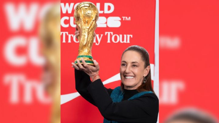 Claudia Sheinbaum recibe la Copa del Mundo a 100 días del Mundial 2026
