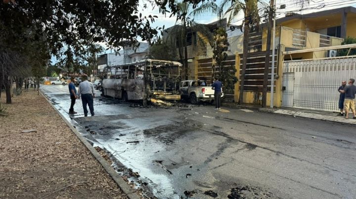 Se incendia transporte de personal en Guadalupe