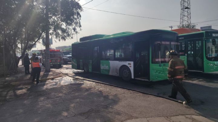 Se incendia camión de ruta 68 con pasajeros en Guadalupe