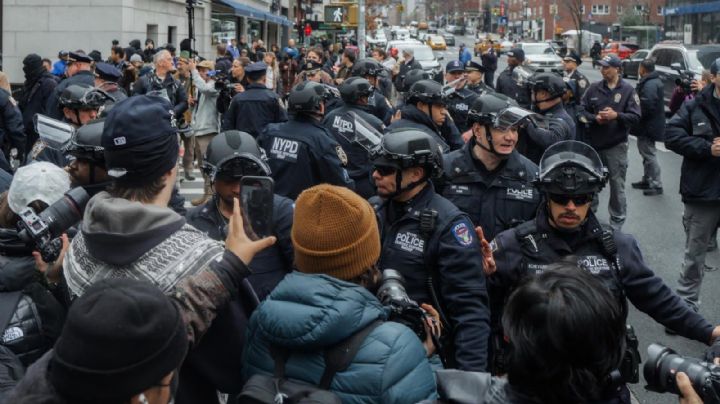 Identifican artefacto explosivo afuera de la residencia del alclade de Nueva York