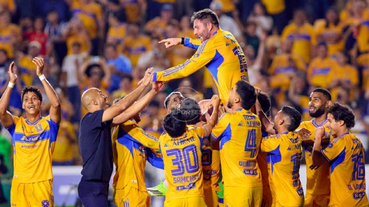 Gignac entra al Top 10 histórico de goleadores de la Liga MX con gol en el Clásico Regio 142