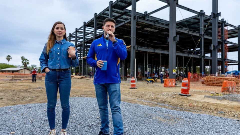 Samuel y Mariana supervisaron las obras.
