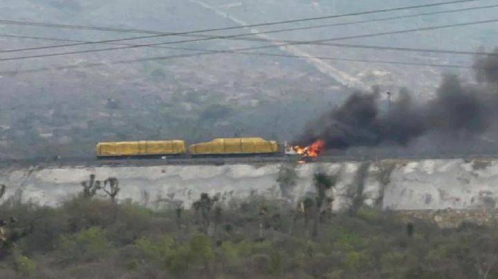 Incendio de tráiler colapsa autopista a Saltillo
