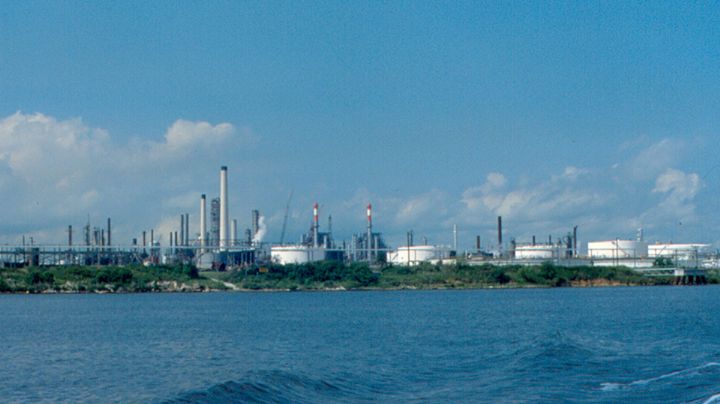 Reportan derrame de diésel en la refinería Pemex Deer Park; descartan riesgos a la población