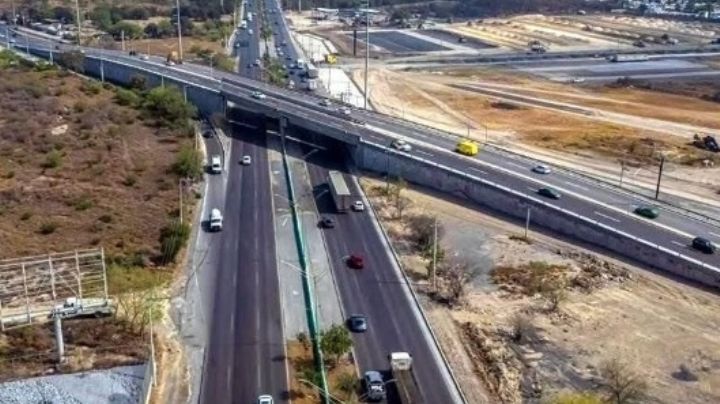 Apodaca habilitará pasos de agua para eliminar encharcamientos en puente de Lomas de la Paz