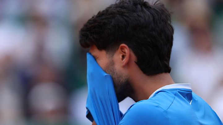 Carlos Alcaraz se retira del Barcelona Open Banc por una lesión en la muñeca