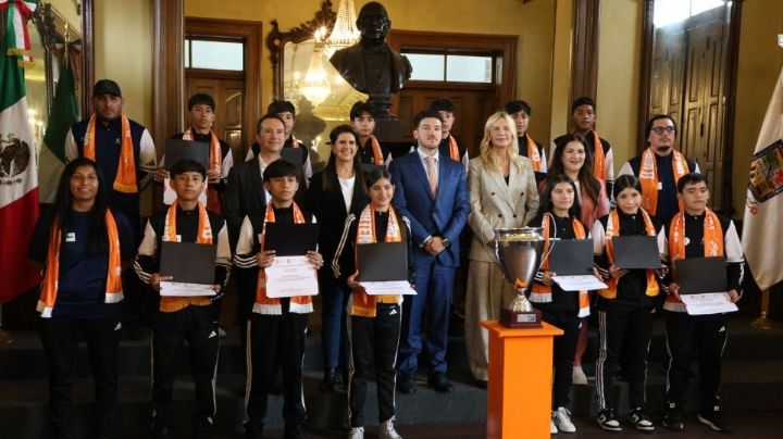 Reconoce NL a jóvenes tras conquistar copa de fútbol en España
