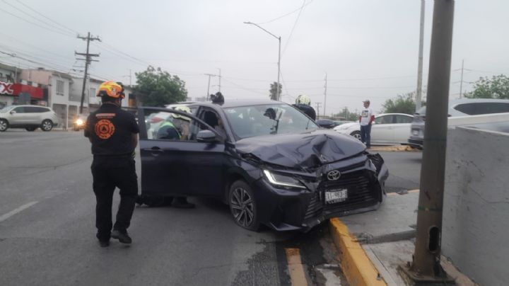 Accidente en San Nicolás involucra a dos vehículos; descartan lesiones graves