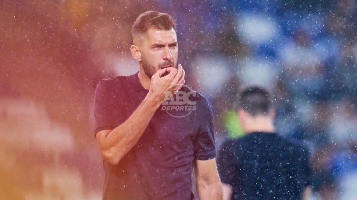 Tirar la toalla nunca: ‘Nico’ sobre seguir como DT de Rayados pese a la inevitable eliminación