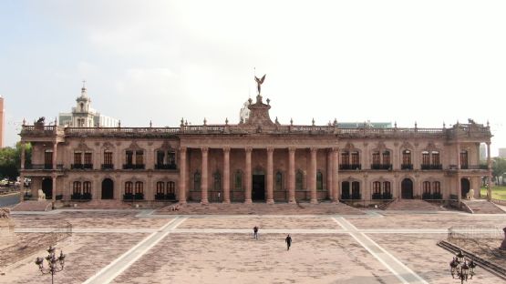 Continúa la novela del Presupuesto en NL