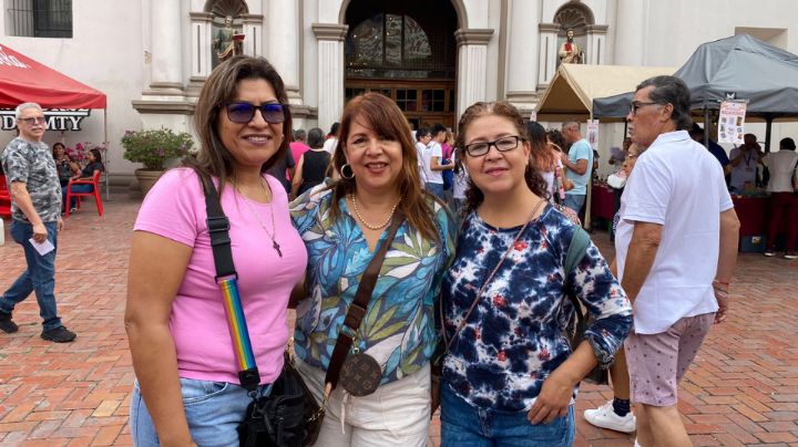 Feligreses cumplen con la tradición e inician visita de los 7 templos de Monterrey