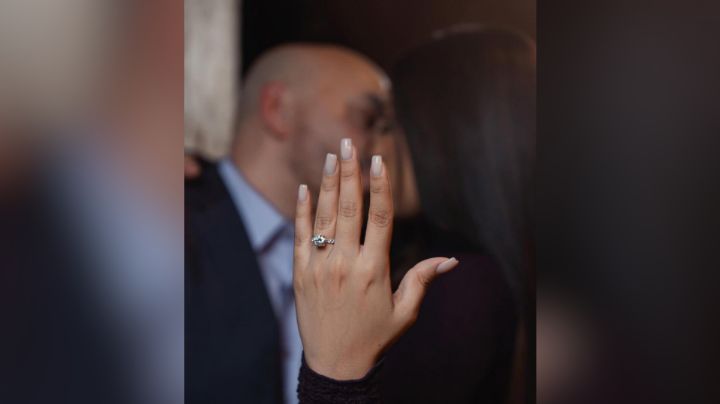 Lupillo Rivera entrega anillo de compromiso a Taina Pimentel