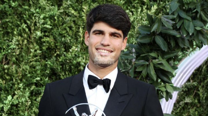 Gana Carlos Alcaraz el Laureus y pone en duda su presencia en Roland Garros