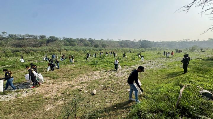 Retiran más de 70 toneladas de residuos en el Río Santa Catarina