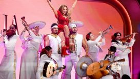 Thalía recibe el premio Icon en Billboard Women in Music 2026