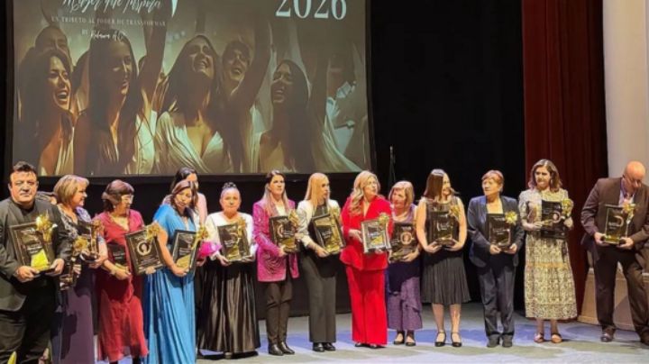 Recibe Martha Herrera galardón 'Mujer que inspira 2026' en Tlaxcala