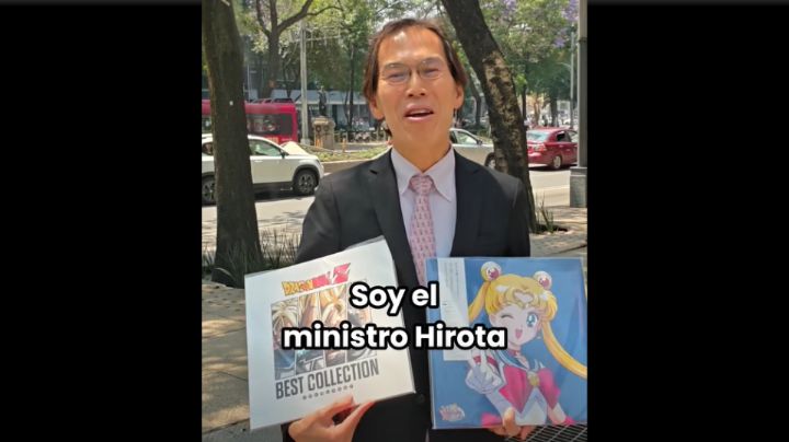 Ministro Hirota, de la Embajada de Japón en México, reconoce a actores de doblaje
