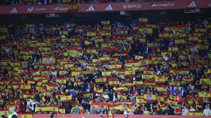 FIFA abre expediente a la Federación Española por cánticos racistas en el amistoso España vs. Egipto