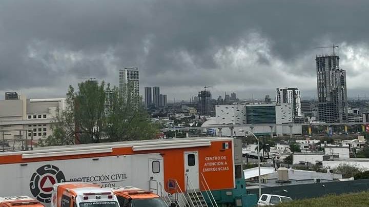 Protección Civil alerta por lluvias y tormentas en Nuevo León