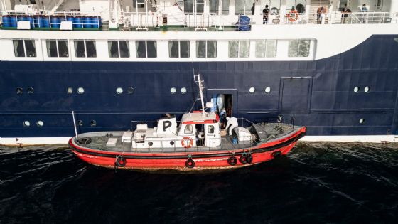 VIDEO: Captan el operativo de desembarque del crucero Hondius en Tenerife