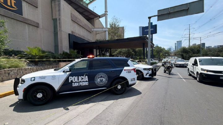 Detienen a ladrones de autos en Valle Oriente tras persecución