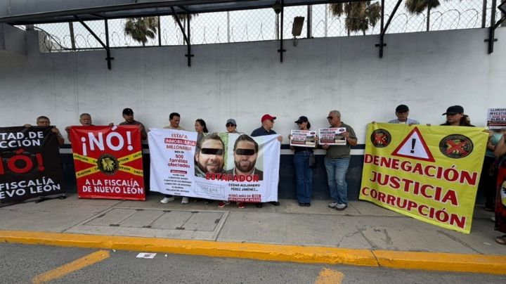 Protestan en la FGR por fraude inmobiliario de empresa Creare