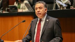 Reaparece Enrique Inzunza en sesión virtual del Senado