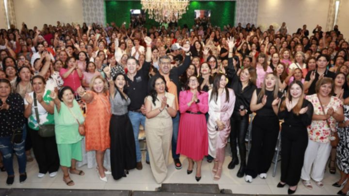 Reconocen a más de 500 madres y maestras por su impacto comunitario en Escobedo