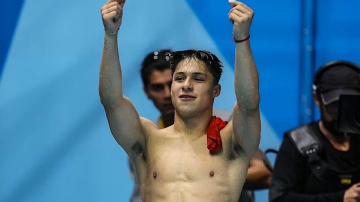 Osmar Olvera gana medalla de bronce en la Súper Final de clavados en China