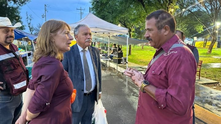 Atiende Clouthier a comerciantes de Mercadito Los Fresnos