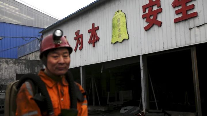 Aumenta a 90 el número de muertos por una explosión en una mina en China
