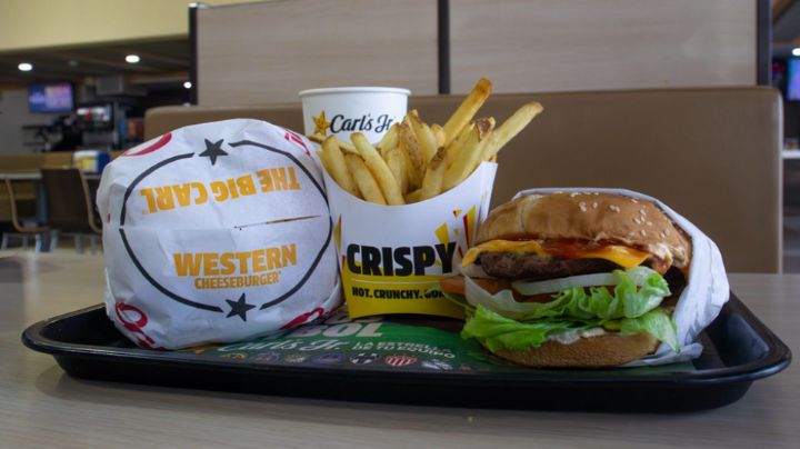 Carl's Jr. ofrecerá hamburguesa a un peso en su 'Burger Day'