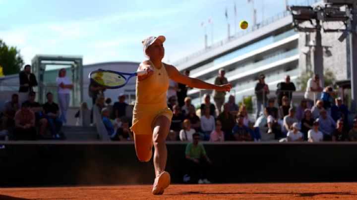 Yuliia Starodubtseva da la sorpresa y elimina a Elena Rybakina en segunda ronda de Roland Garros