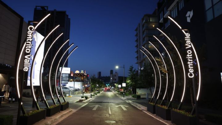 Instalan arcos decorativos y luminarias en los accesos de Centrito Valle en San Pedro