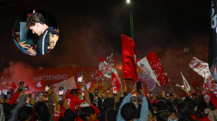 Afición del Toluca acompaña al equipo previo a la Final contra Tigres
