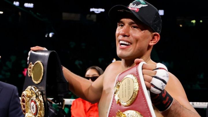 David Benavidez noquea a ‘Zurdo’ Ramírez para quitarle los títulos de peso Crucero de la AMB y OMB