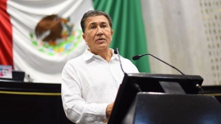 Héctor Yunes Landa renuncia al PRI tras 45 años de militancia
