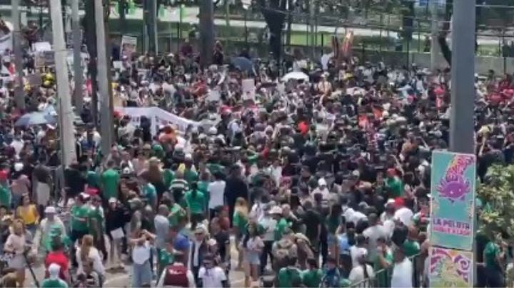 Logran madres buscadoras llegar al Estadio Ciudad de México