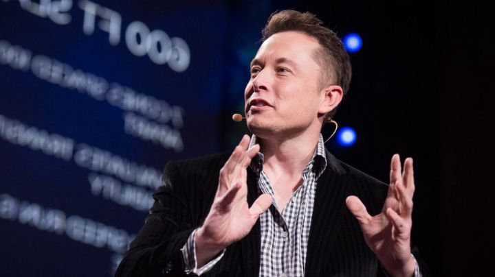 Elon Musk se convierte en el primer billonario del mundo