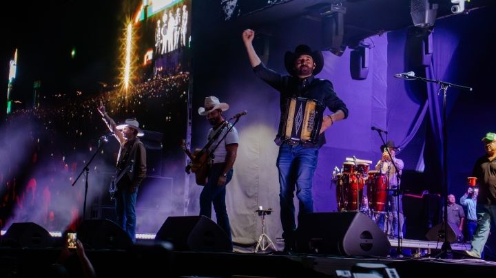 Enciende La Leyenda primera gran fiesta mundialista en Fundidora