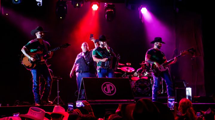 De Parranda pone a bailar al Fan Fest Monterrey con una noche de música norteña