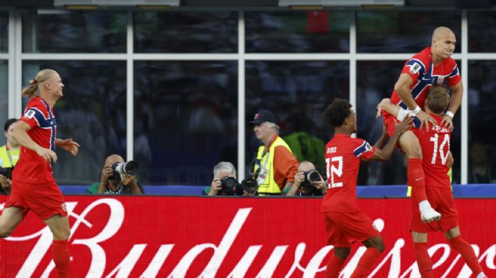 Haaland encabeza la victoria de Noruega 4-1 contra Irak con sus primeros goles en el Mundial