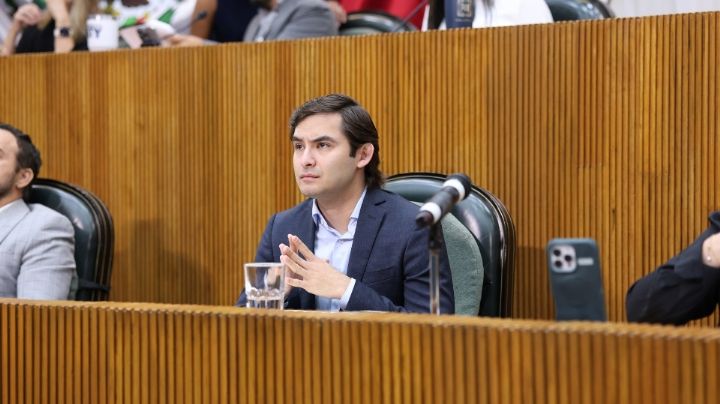 Montemayor atribuye ausencia en comisión a instrucción de Mario Soto