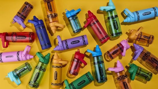 Crayola y CamelBak apuestan por una colección inspirada en los icónicos crayones